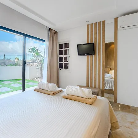 Cozy In Golf Del Sur With Heated Pool Lägenhet