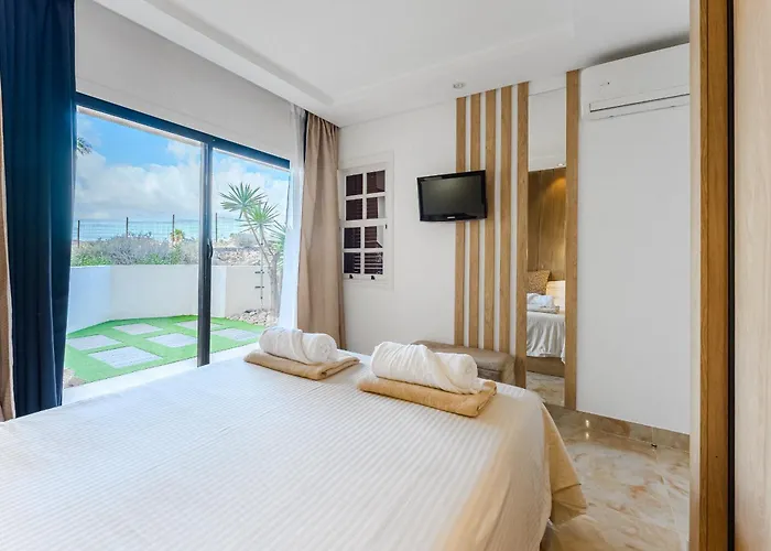 Cozy In Golf Del Sur With Heated Pool Lägenhet