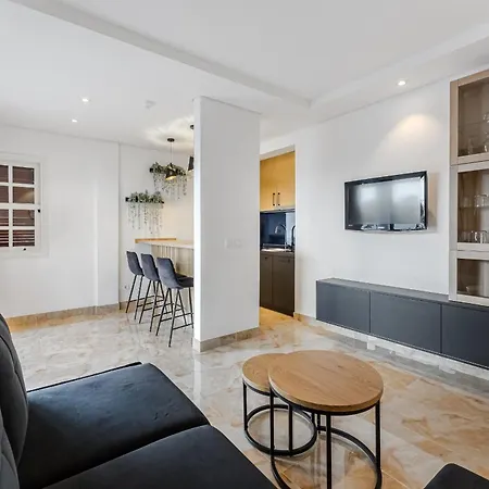 Cozy In Golf Del Sur With Heated Pool San Miguel de Abona